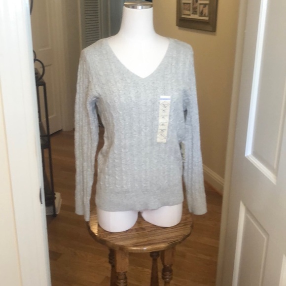 St. John's Bay Sweaters - ST. John’s Bay Light Gray Sweater Size Petite Large NWT